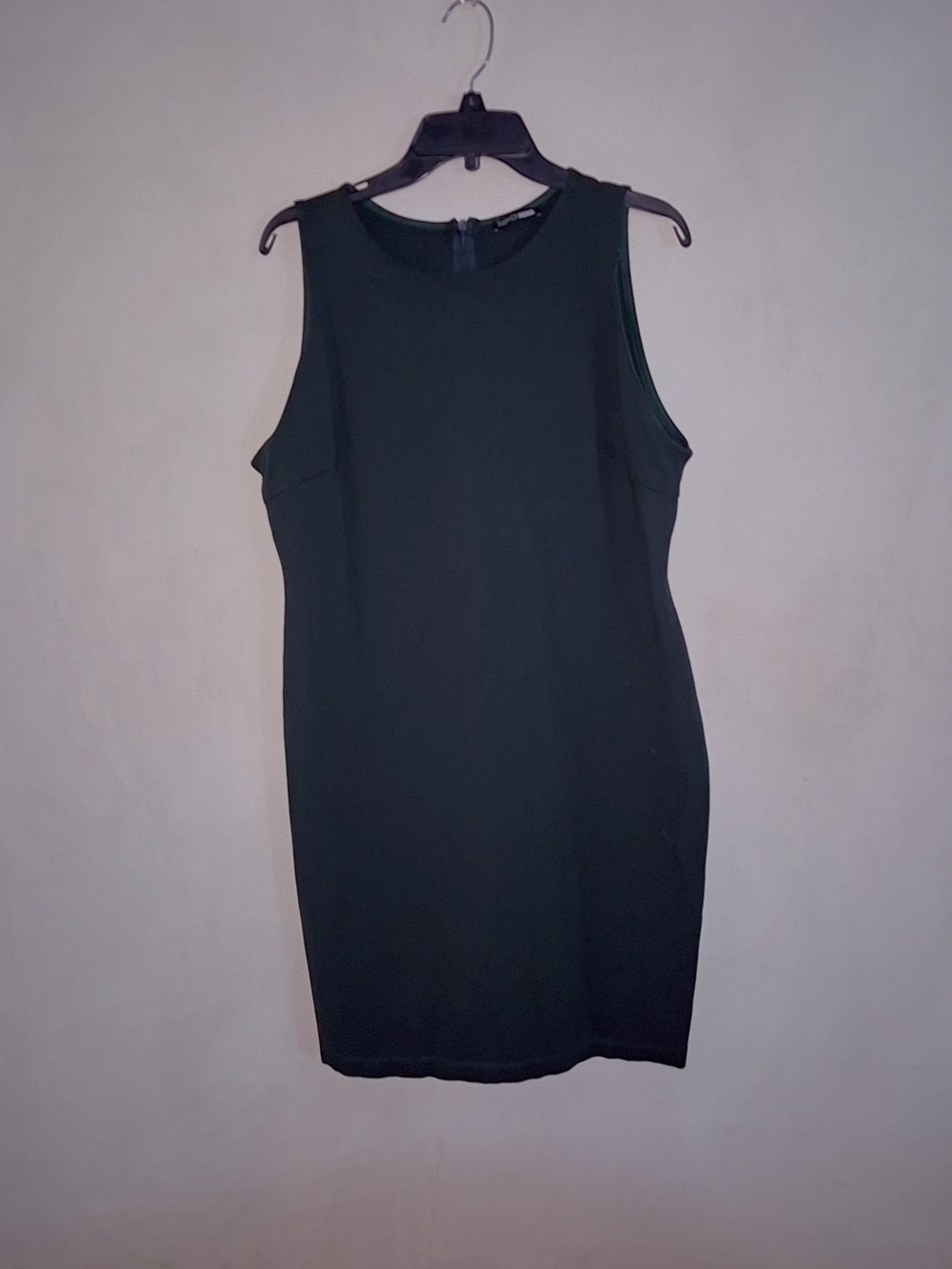 Sleeveless Hunter Green Sheath Dress